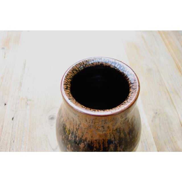 Large German Vase with Flowing Glaze by Horst Kerstan, 1985 For Sale - Image 3 of 10