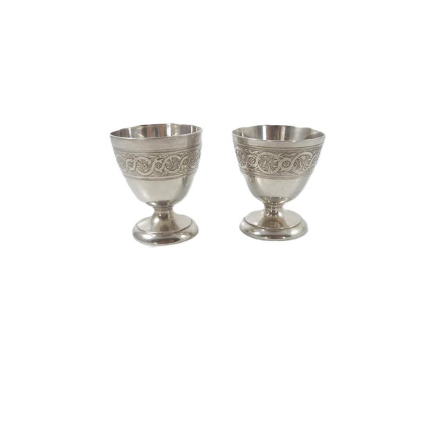 1910s French Christofle Pair of Egg Cups | Silver Plate | Napoleon III Style Frieze For Sale - Image 4 of 8