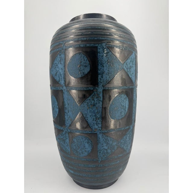 This rare and highly sought-after mid-century floor vase from the famous "Ankara" series was designed in the 1960s by...