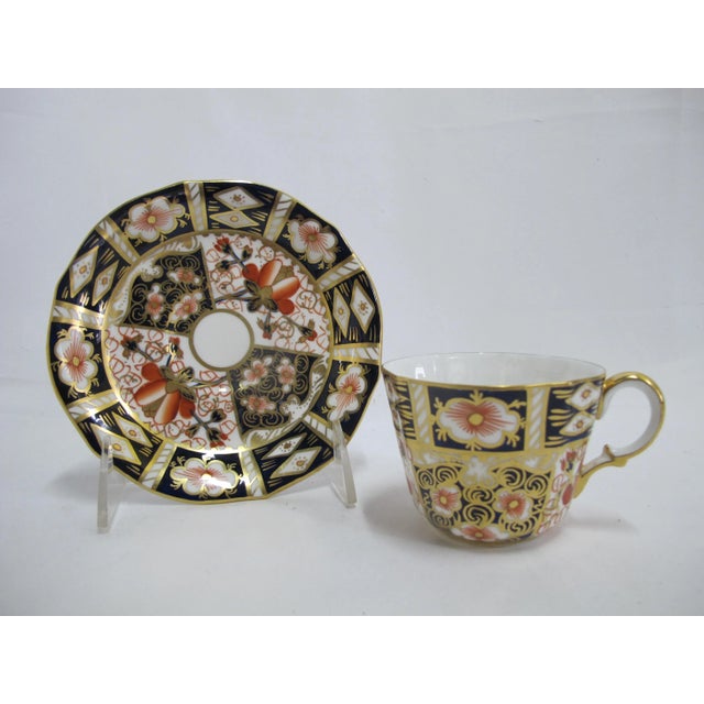 Early 20th Century Royal Crown Derby 2451 Traditional Imari Bone China Scallop Tea Cup & Saucer Set - 4pcs For Sale - Image 10 of 11