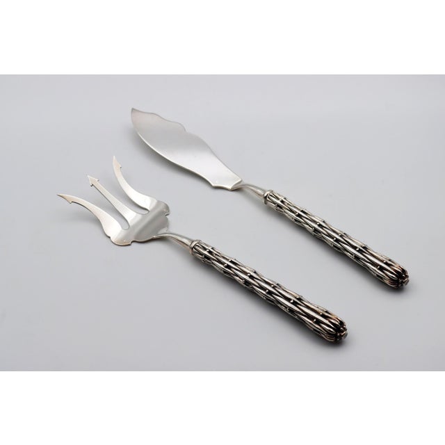 Silver bronze fish set 35/42 microns Measure: Length: 319 & 278 mm, weight: 244 & 235 gr This fish set is the handmade...