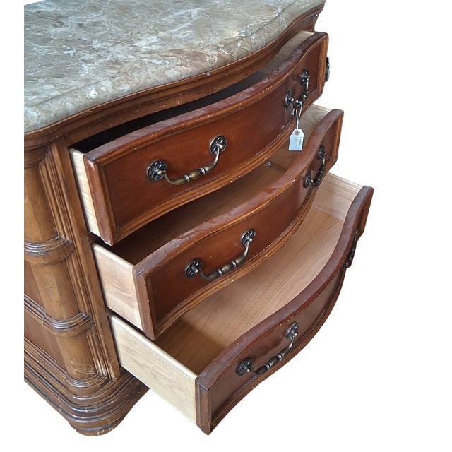 Bernhardt 1990s Bernhardt Bach Traditional Serpentine Three-Drawer Bachelor’s Chest With Marble Top For Sale - Image 4 of 12