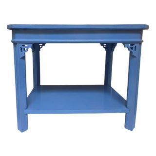 1970s Wedgewood‑Blue High‑Gloss Chippendale Table • Coastal Chinoiserie Accent For Sale