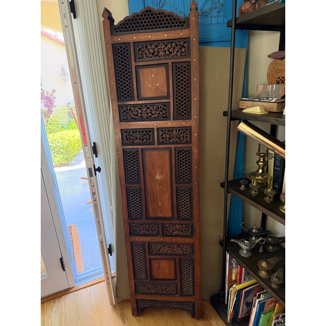 Vintage Middle Eastern Four-Panel Moorish Hand-Carved Teak Wood Folding Screen, Acquired in Bahrain For Sale In Los Angeles - Image 6 of 7
