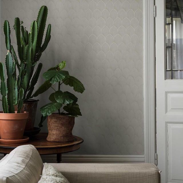 Mid-Century Modern Sample - Boråstapeter Golden Arches Wallpaper in Stone & Gold For Sale - Image 3 of 5