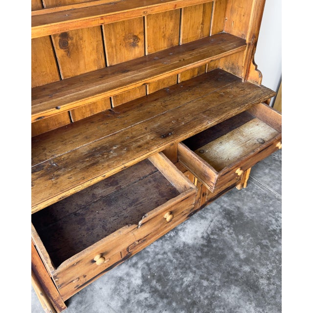 Antique Irish Pine Dresser | Hutch With Shelves For Sale - Image 12 of 17