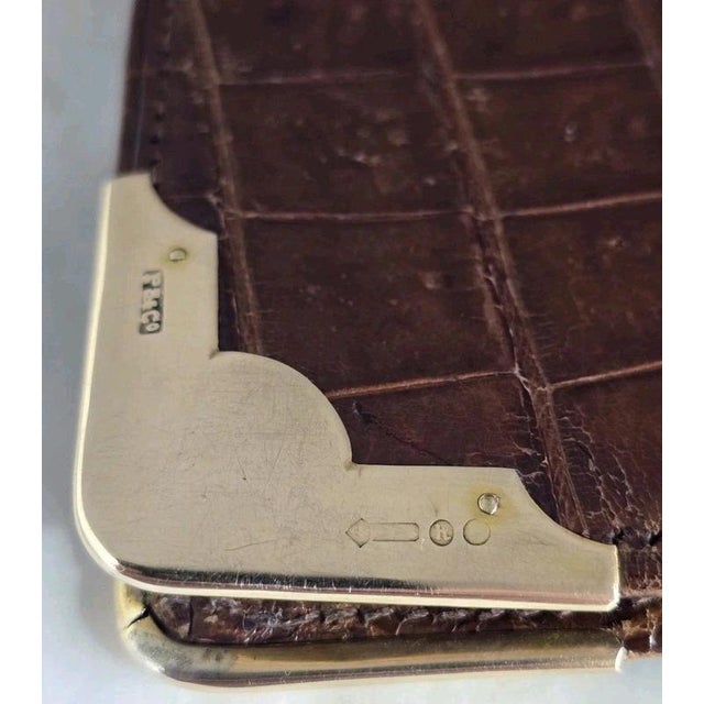 Antique Early 20th Century Crocodile Skin & 9ct Gold Gentlemans Wallet For Sale - Image 16 of 18