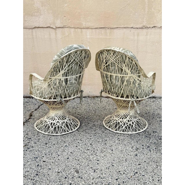 White Vintage Russell Woodard Mid Century Spun Fiberglass Pedestal Base Arm Chair Pair For Sale - Image 8 of 16