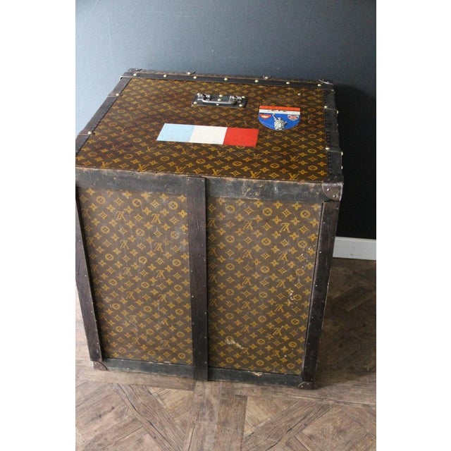 Cube-Shaped Trunk by Louis Vuitton, 1920s For Sale - Image 18 of 18