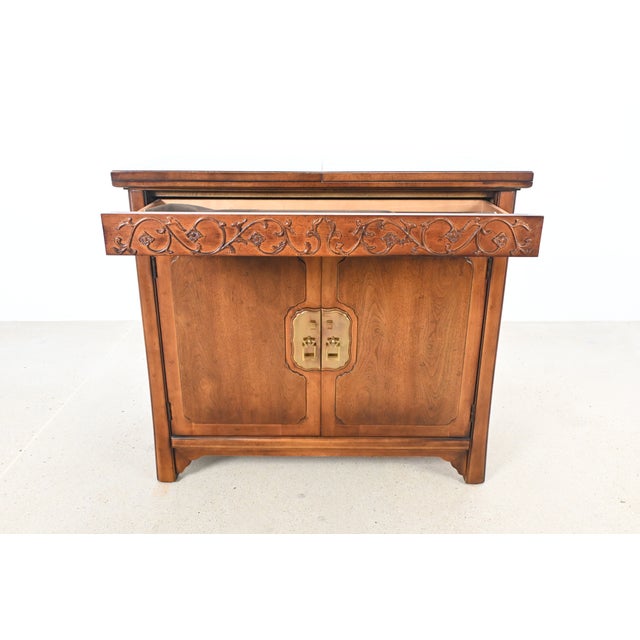 Henredon Hollywood Regency Chinoiserie Walnut Drop-Leaf Bar Cabinet Server For Sale In South Bend - Image 6 of 17
