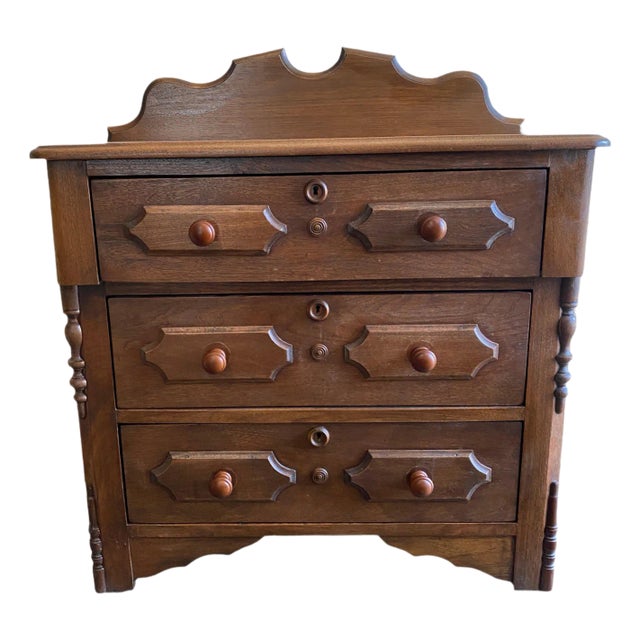 Chest of Drawers Dovetail Antique Dresser For Sale