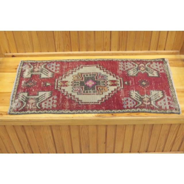 1970s Turkish Vintage Medallion Design Red Oushak Rug For Sale - Image 4 of 10
