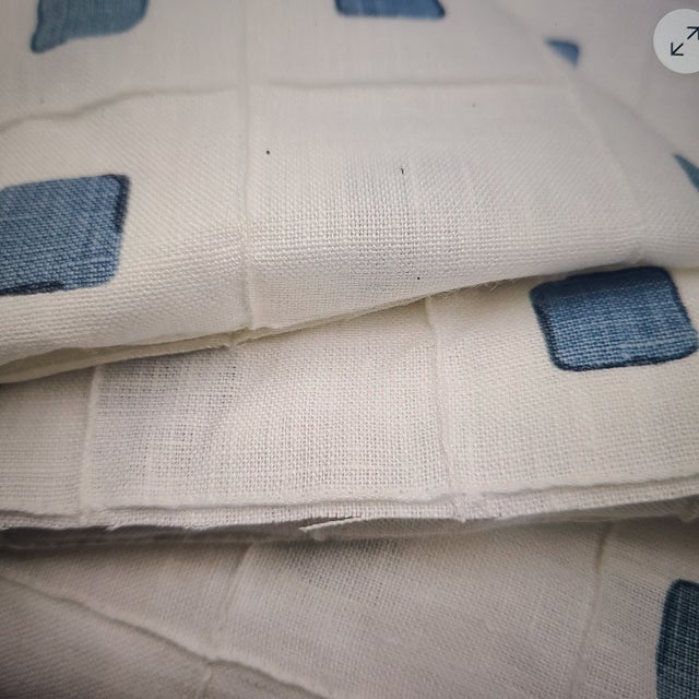 Kravet Kravet Gridwork Textured Linen Upholstery Fabric Remnant 2y 26" X 53" White Blue For Sale - Image 4 of 7