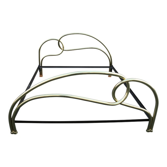 Italian Hollywood Regency Brass Queen-Size Bed Frame With Loop Motif, Vintage For Sale