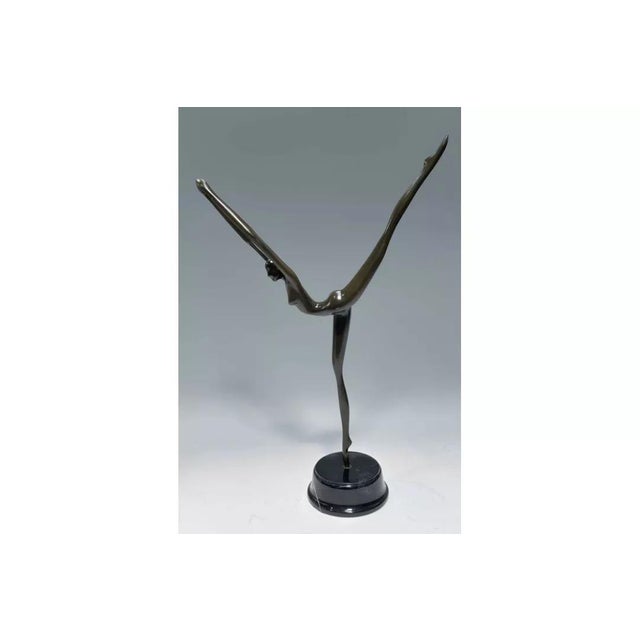 Somchai Hattakitkosol, Bronzed Ballerina Figures on Marble Plinths, 1990s, Bronze For Sale - Image 6 of 7