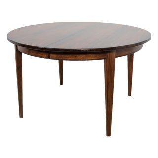 Mid-Century Modern Round Rosewood Model 55 Dining Table by Gunni Omann for Omann Jun, Denmark, 1960s For Sale