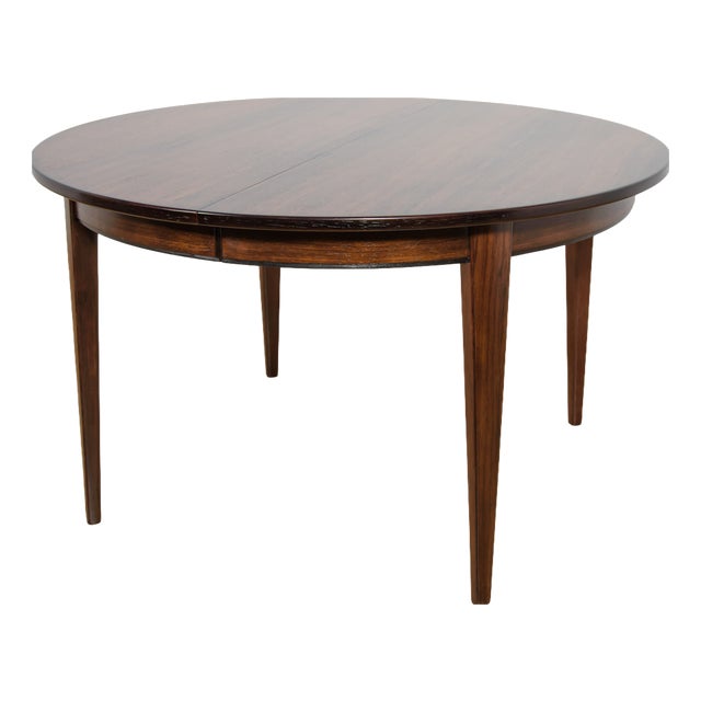 Mid-Century Modern Round Rosewood Model 55 Dining Table by Gunni Omann for Omann Jun, Denmark, 1960s For Sale
