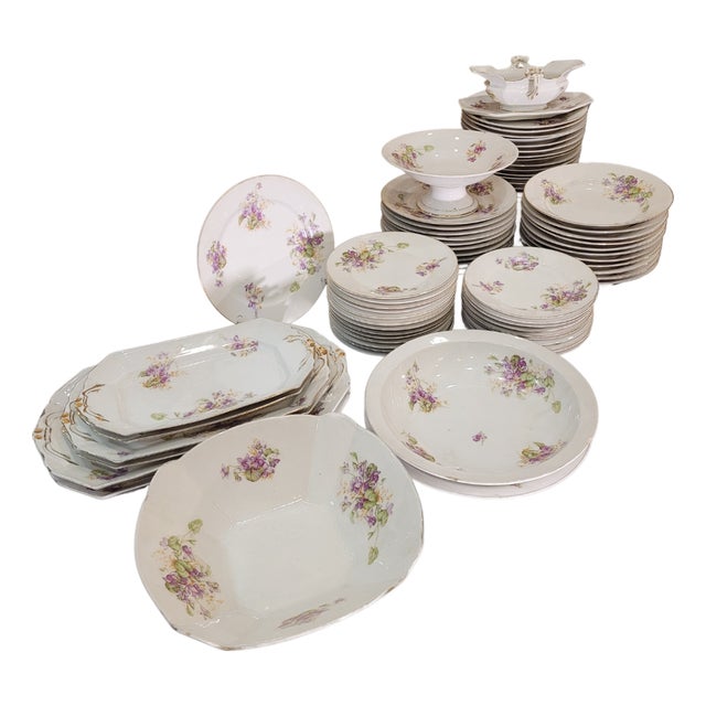 Art Nouveau Violets Dinner Service by Albert Pillivuyt for Foëcy Limoges, 1920s, Set of 82 For Sale