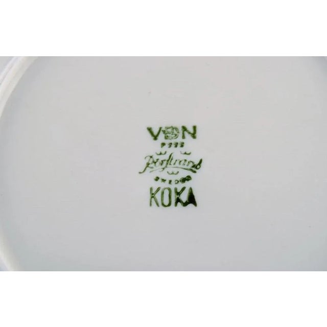 Koka Dinner Plates by Hertha Bengtson for Rörstrand, Set of 15 For Sale - Image 4 of 5