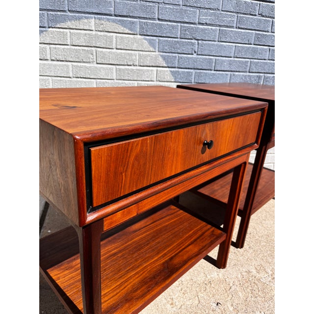 Mid-Century Modern Mid-Century Modern Jack Cartwright for Founders, Pair of Nightstands, Attributed For Sale - Image 3 of 13
