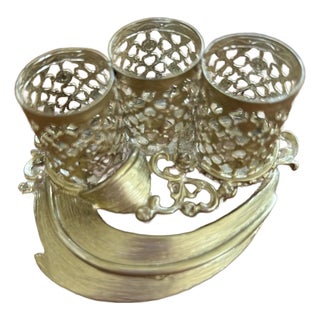1960s Sam Fink Gold Filigree 3 Lipstick Holder Vanity Decor Hollywood Regency For Sale
