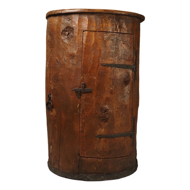 Primitive Folk Art Cabinet Tree Trunk, 1900s For Sale