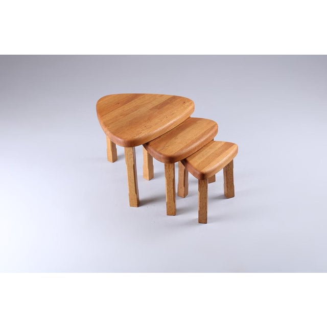 Mid-Century Modern Light Oak Nesting Tables attributed to Charlotte Perriand, 1960s, Set of 3 For Sale - Image 3 of 10