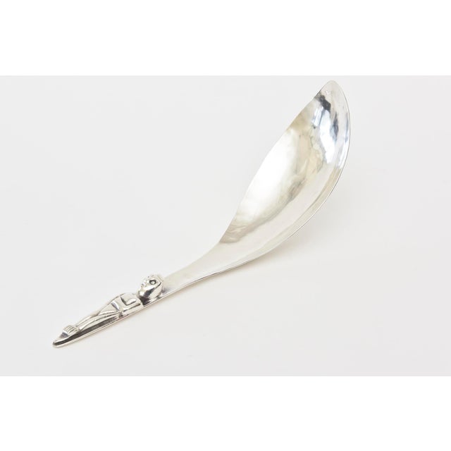 Vintage Hand Wrought Sculptural Silver Plate Salad Servers Signed Acme Bates, Canada, 1980's For Sale In Miami - Image 6 of 10