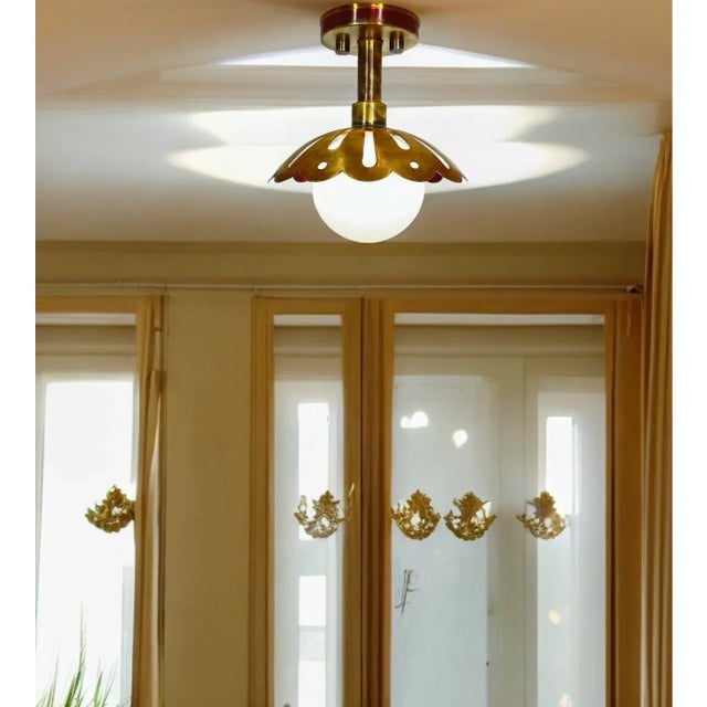 About the product: It's a hand made pure raw brass Pendant light. Product details: Handmade product Make from pure raw...