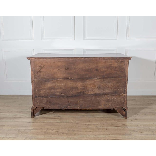 18th Century Walnut Chest Of Drawers From Verona For Sale - Image 11 of 11