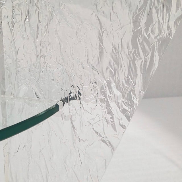 1980s Vintages Round Coffee Table in Textured Acrylic Glass and Glass by Jeannot Cerutti, 1980s For Sale - Image 5 of 13