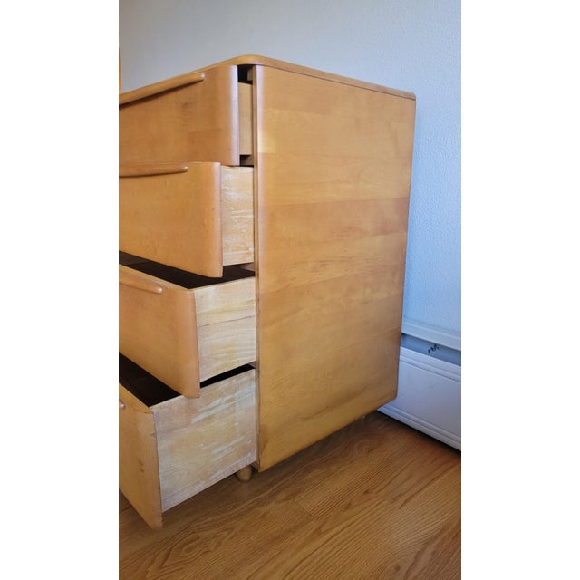 1950s Heywood Wakefield Encore Dresser Chest of Drawers For Sale In Providence - Image 6 of 7