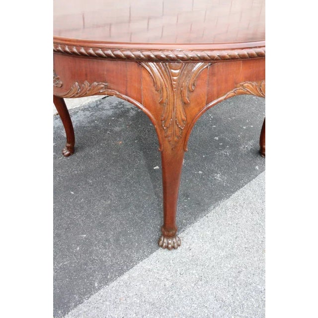 Carved Italian Mahogany Round Parlor Table, Early 19th Century For Sale In Philadelphia - Image 6 of 6