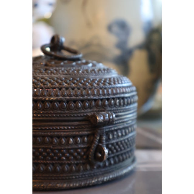 Antique Ornate "Lost Wax" Cast-Brass Dhokra-Type Box With Pierced Floral Lid & Rosette Feet For Sale - Image 4 of 18