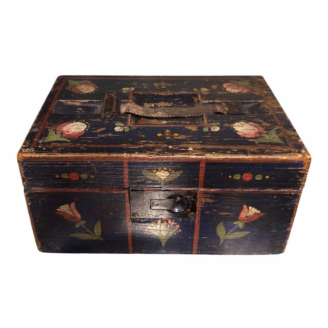 Antique Pennsylvania Dutch Folk Art Box For Sale - Image 4 of 5