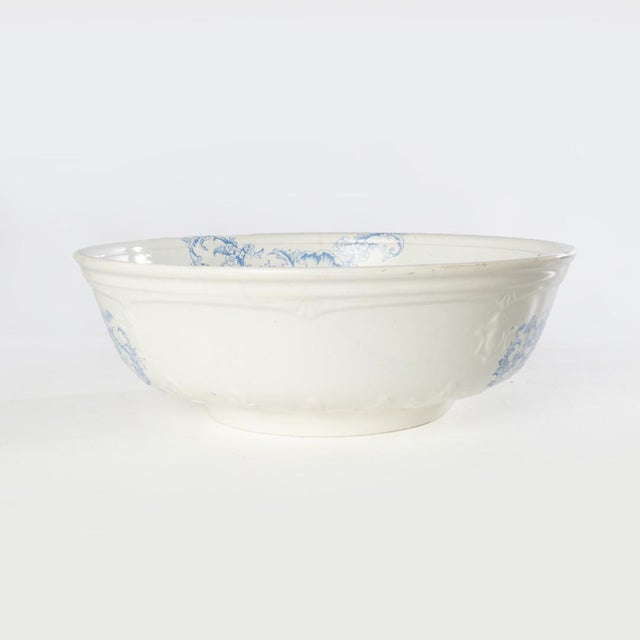 19th Century 19th Century Victorian Blue and White Chamber Set - Set of 5 For Sale - Image 5 of 18