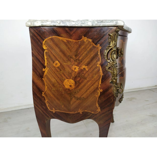 Louis XV Curved Chest of Drawers For Sale - Image 14 of 18