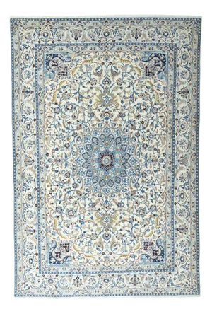 Hand-Knotted Nain 9La Rug with Silk Content Knotting