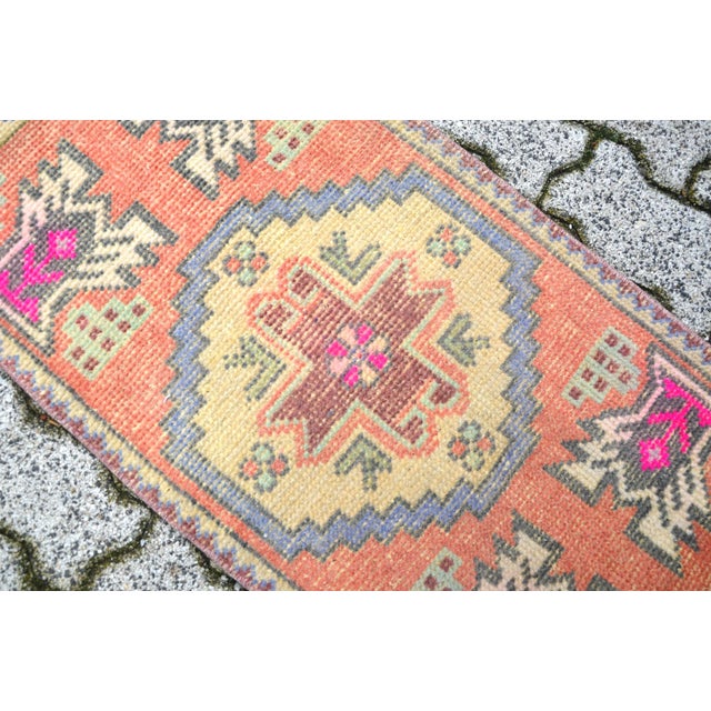 Tribal 1960s Vintage Floral Wool Rug For Sale - Image 3 of 6