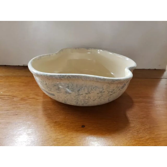 1970s Vintage E.P. Pottery Marshall, Texas Spongeware Apple Shaped Bowl For Sale - Image 5 of 5