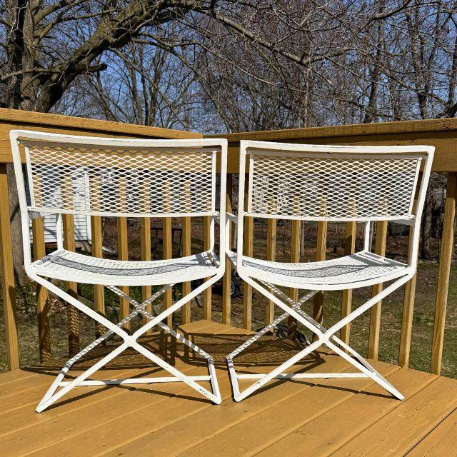 White Mid 20th Century Metal Director Chairs, Styled After Salterini, Pair (2) For Sale - Image 8 of 18