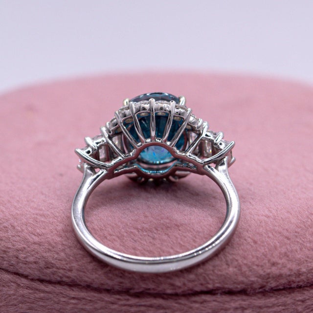 6Ct Blue Zircon Ring With Natural Diamond Accents: Solid 14k Gold, Oval 11x8mm, Size 6.75 For Sale - Image 9 of 9