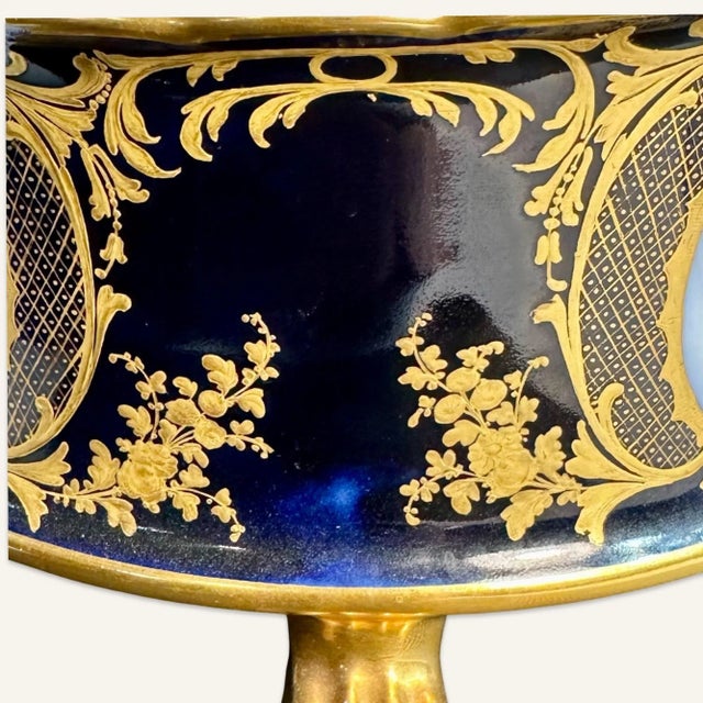 Late 19th Century 19th Century Petit Four Server, Possibly Nantgraw Porcelain For Sale - Image 5 of 8