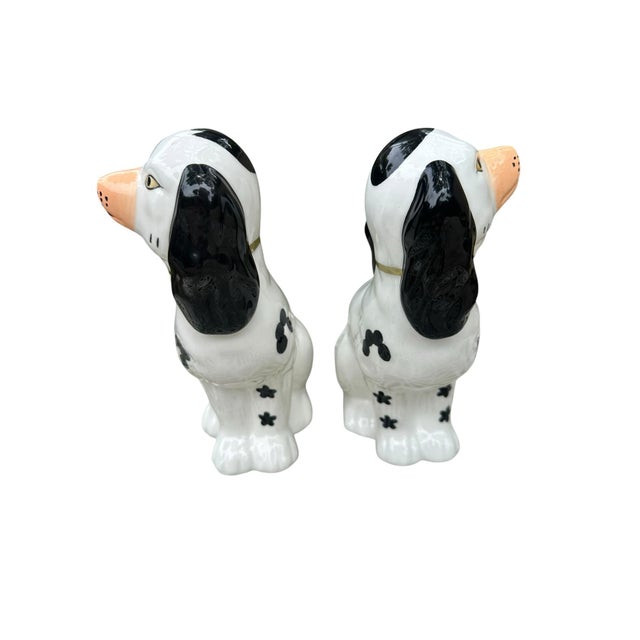 English 1950s 2 Classic Staffordshire Style Dog Statues. Pair English Style Spaniels Dogs For Sale - Image 3 of 12