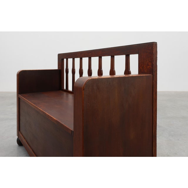 Brown Modernist Art Deco Bench with Lift-Top Storage Seat in Oak, Belgium, 1920s For Sale - Image 8 of 18