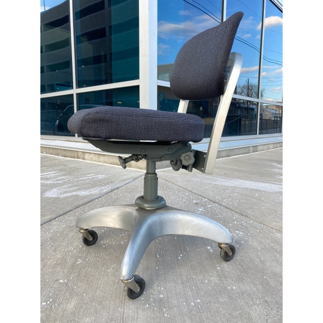 Mid-Century Modern Early 20th Century Industrial Tanker Chair Giò Ponti for GoodForm For Sale - Image 3 of 13