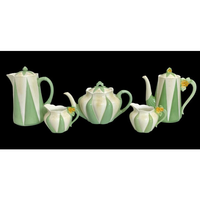 Rare Shelley "Apple Green Star" 63 Piece China Tea Service — England, C. 1925–45 For Sale In San Francisco - Image 6 of 12
