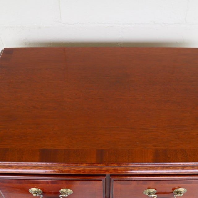 1990s Lexington Furniture Traditional Cherry Inlaid 4-Drawer Bachelor's Chest / Nightstand For Sale - Image 10 of 18