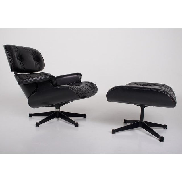 Set of Lounge Chair and Ottoman by Charles & Ray Eames, 1980s For Sale - Image 16 of 16