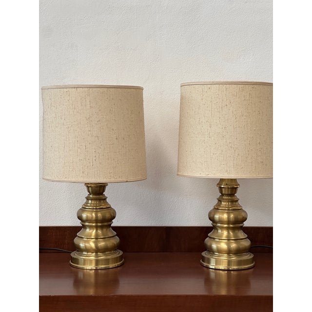 Mid-Century Modern Vintage Table Lamps with Brass Base and Fabric Shade, 1960s, Set of 2 For Sale - Image 3 of 5
